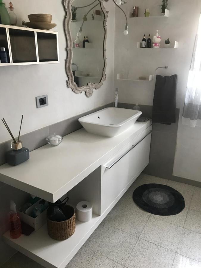 Camera Con Bagno Privato E Parcheggio Lucca Ngoại thất bức ảnh